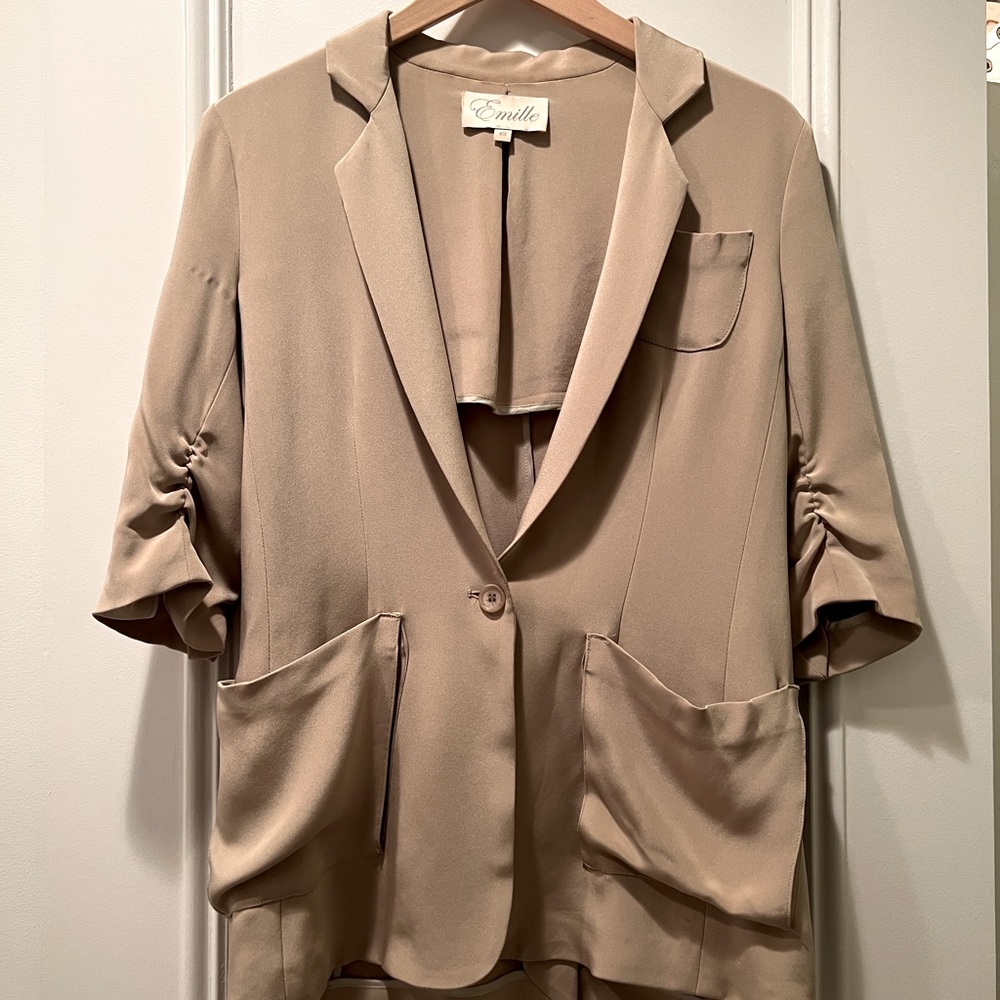 Emille 100% Silk Short Sleeve Blazer